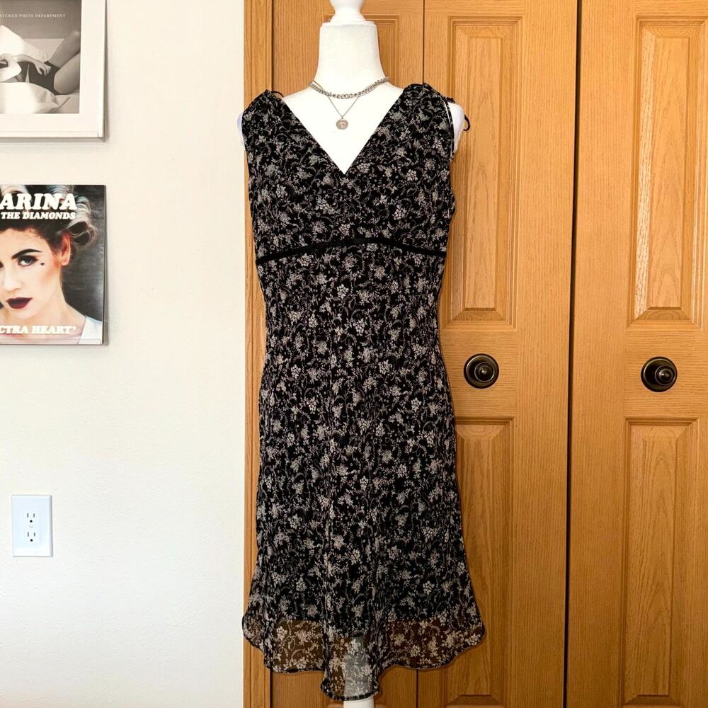 Vintage 90s DBY Fitted Cocktail Dress Womens 11/12 Black Floral V Neck Coquette‎